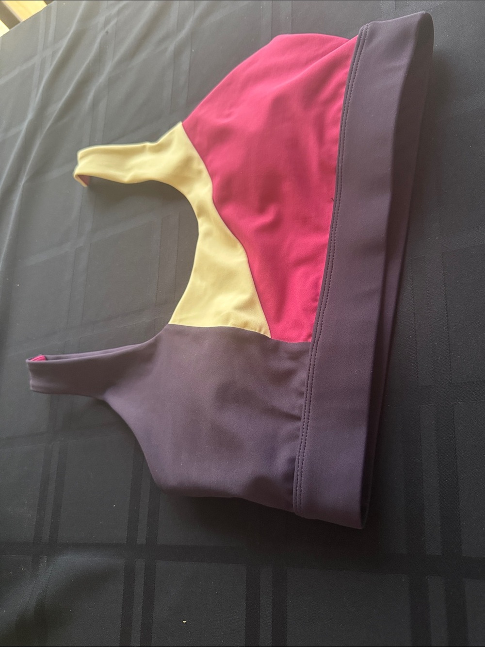 Colorblock Wireless Sports Bra in Pink, Yellow & Purple